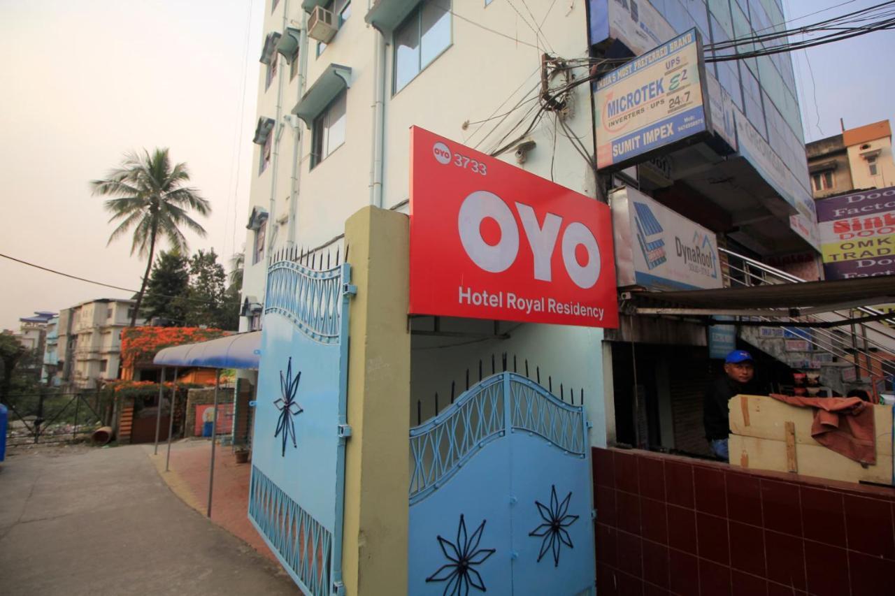 Hotel Oyo 3733 Near Hong Kong Market à Siliguri Extérieur photo